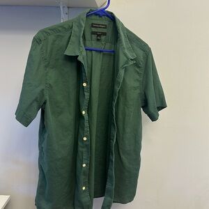 Large green men’s banana republic short sleeve button down